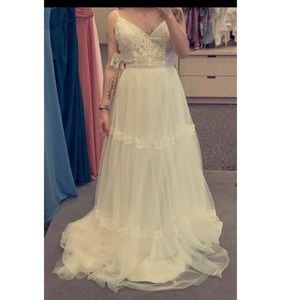Size 6 wedding dress from David’s Bridal